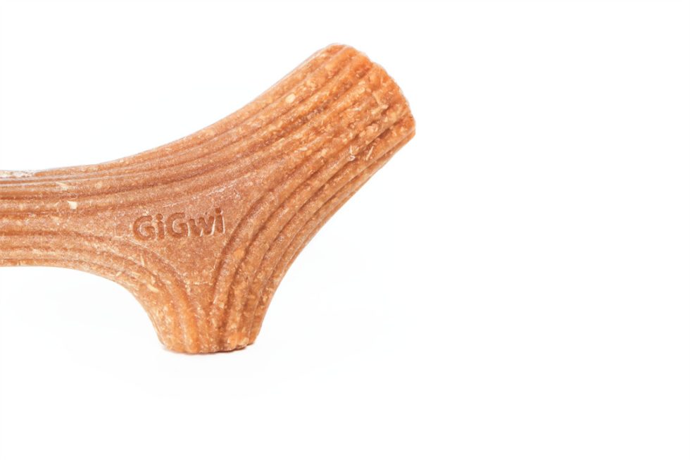 GiGwi Wooden Antler Chew Toy – Eco Pine & Food‑Grade PP